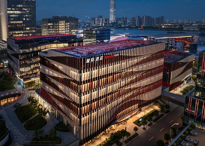 Intercity Hotel Shanghai Xuhui Binjiang International Media Port