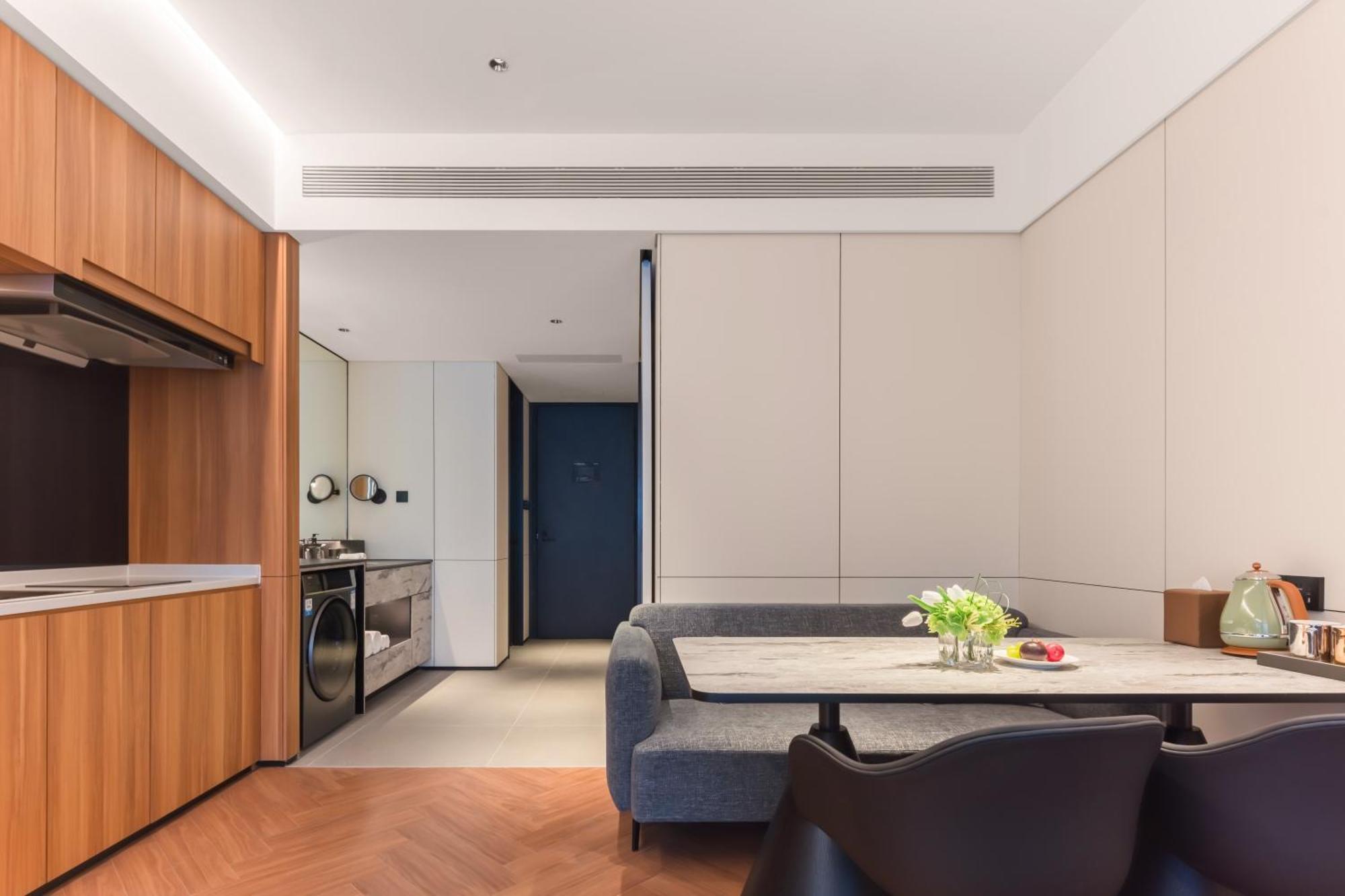 Hotel Intercity Xuhui Binjiang International Media Port